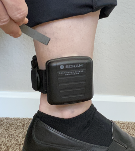 Wake bracelet with magnet